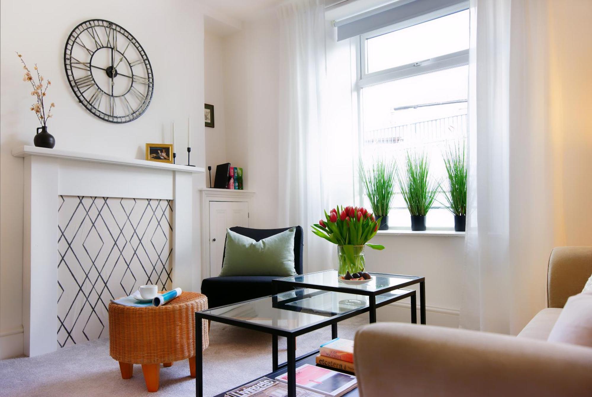 Stayright 3 Bed Home Near Hiking Trails & Parks Llwynypia Zewnętrze zdjęcie